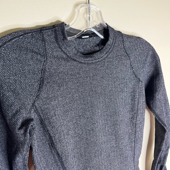 Grey Lululemon longsleeve - Picture 2 of 3
